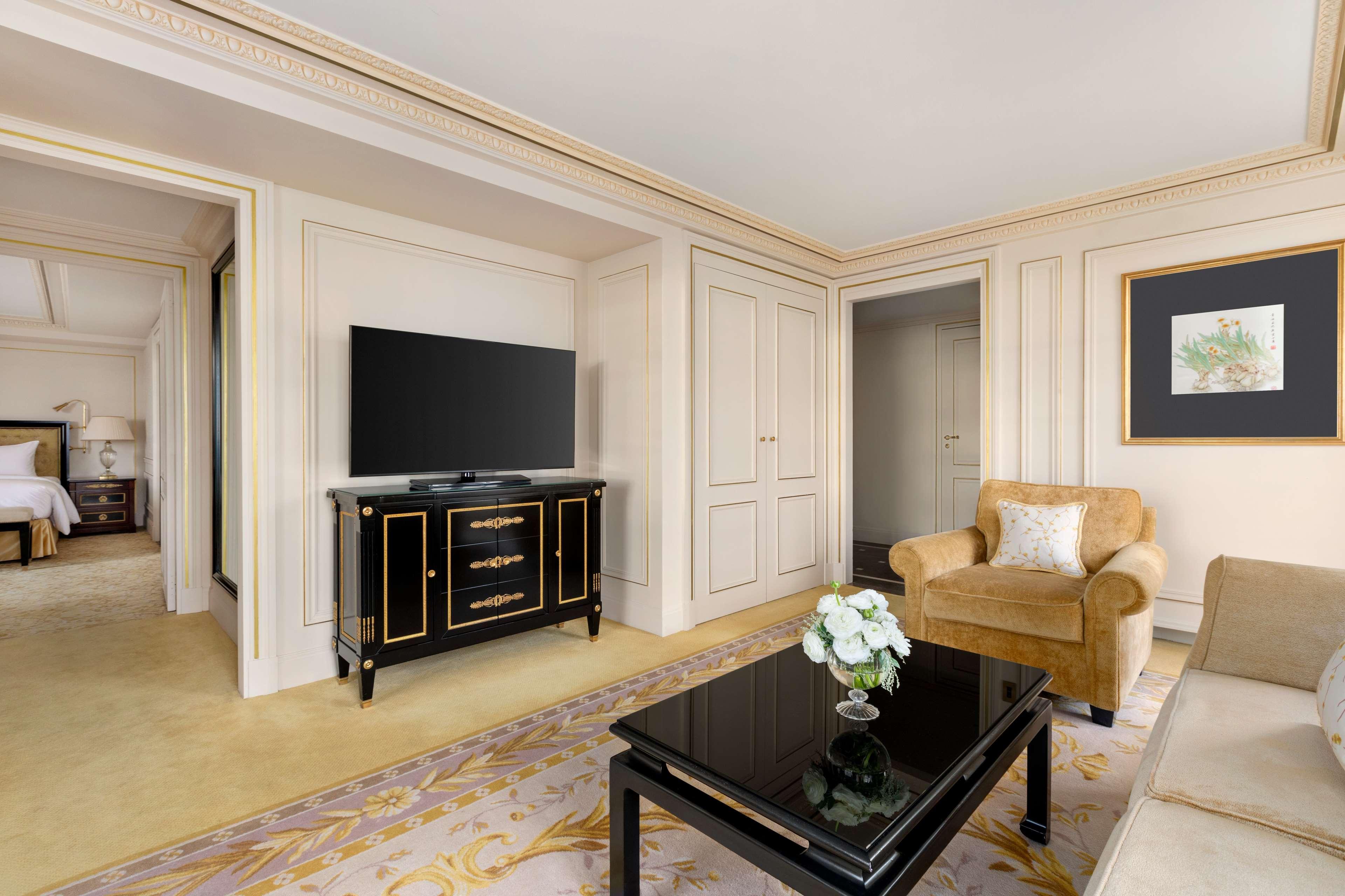 Shangri-La Hotel, Parigi Esterno foto