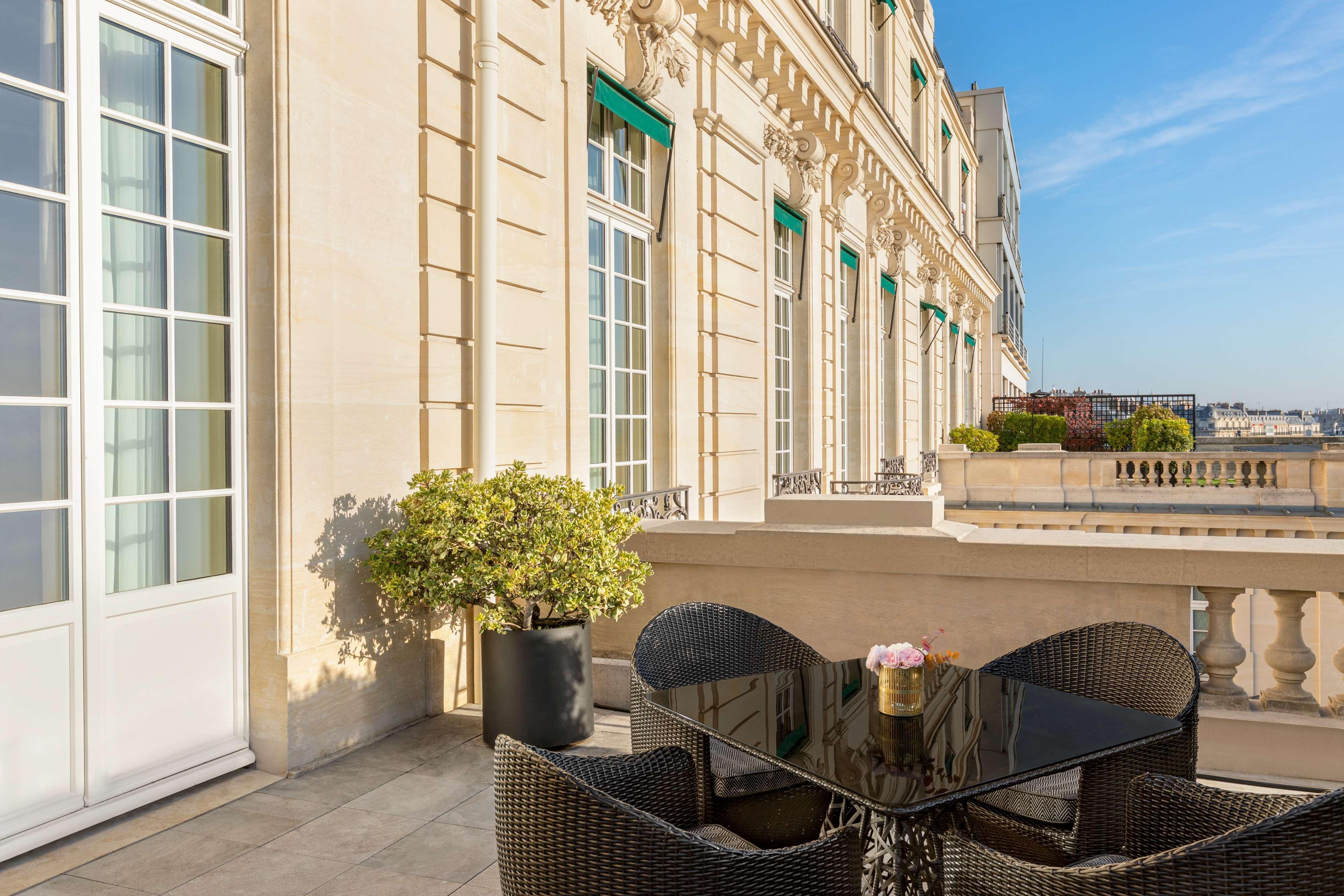 Shangri-La Hotel, Parigi Esterno foto