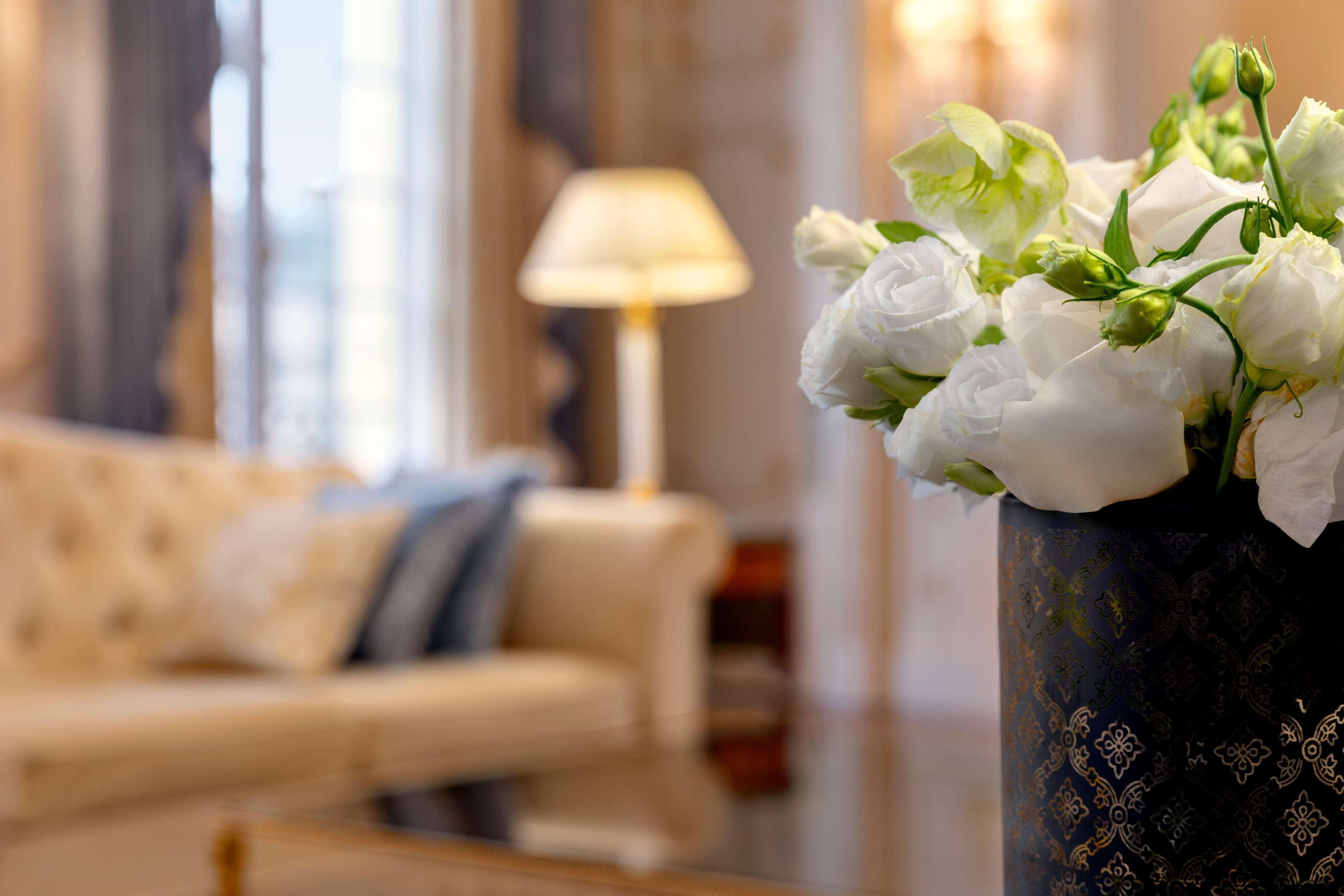 Shangri-La Hotel, Parigi Esterno foto