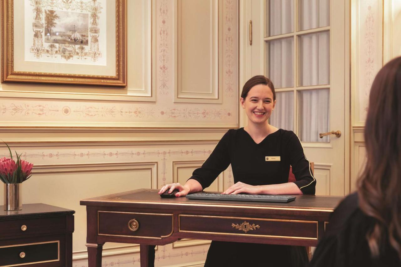 Shangri-La Hotel, Parigi Esterno foto